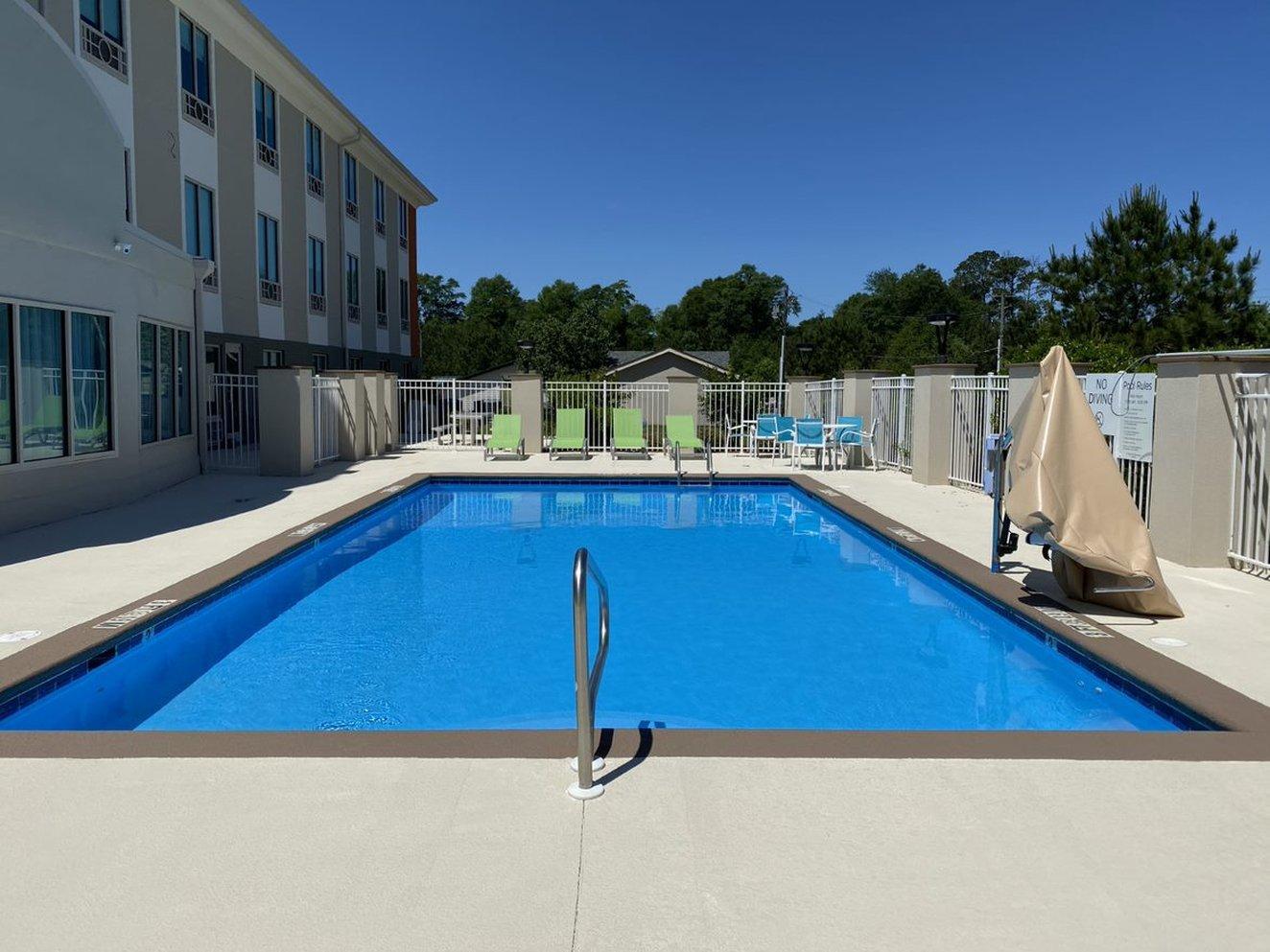 Holiday Inn Express & Suites - Enterprise By Ihg Eksteriør billede